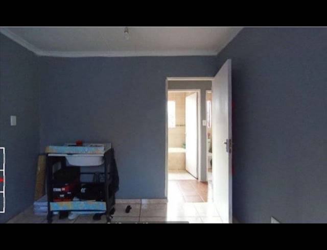 3 BEDROOM HOUSE FOR SALE IN CLAYVILLE